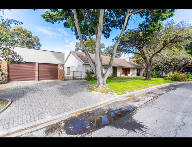 4 BEDROOM FREESTANDING SOLD IN PANORAMA